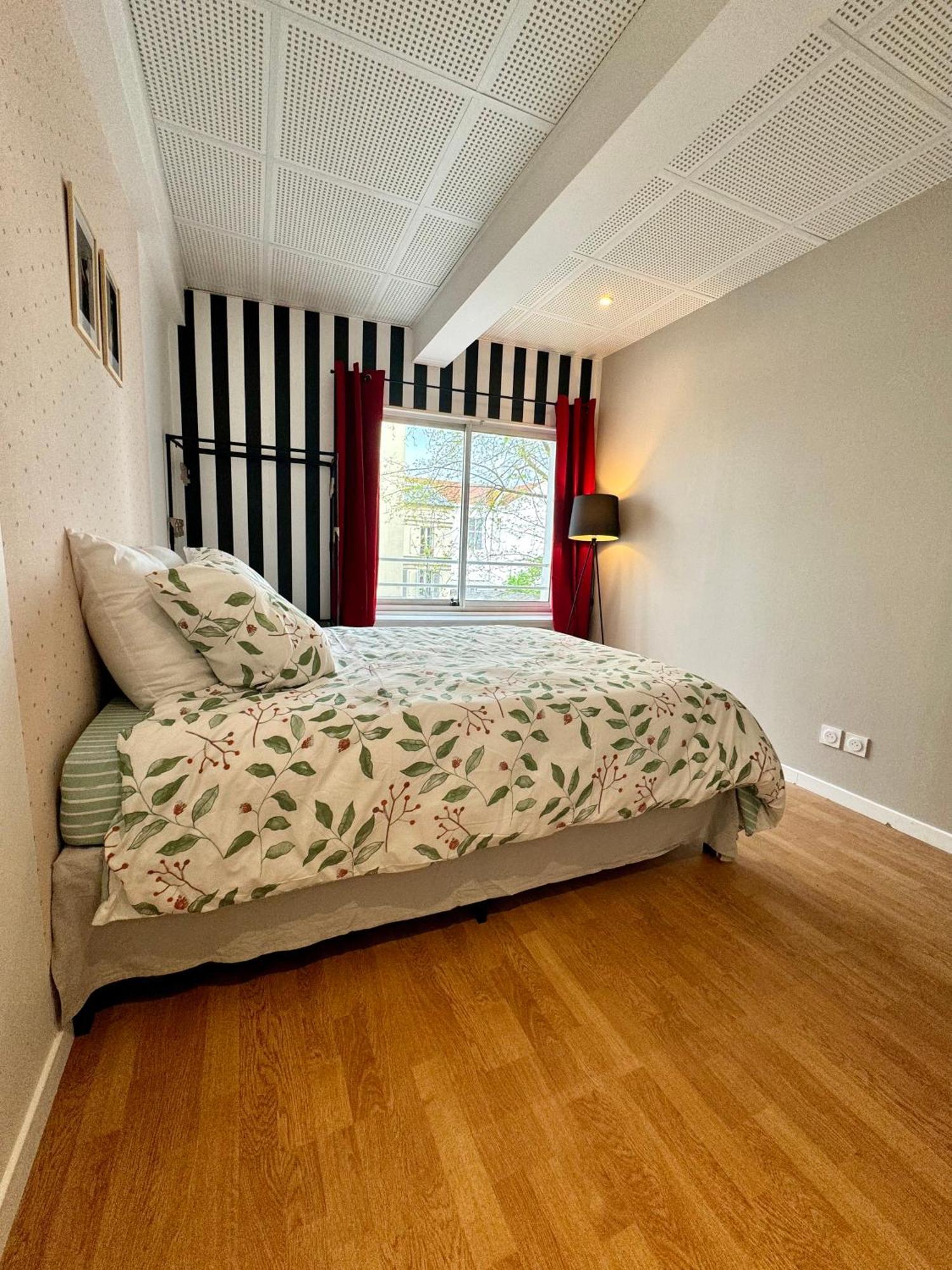 Appartement Lumineux Et Renove Pres De Montmartre "Amelie" Париж Экстерьер фото